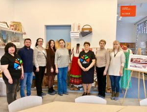 11_Выставка в Библиотеке Народов Поволжья1